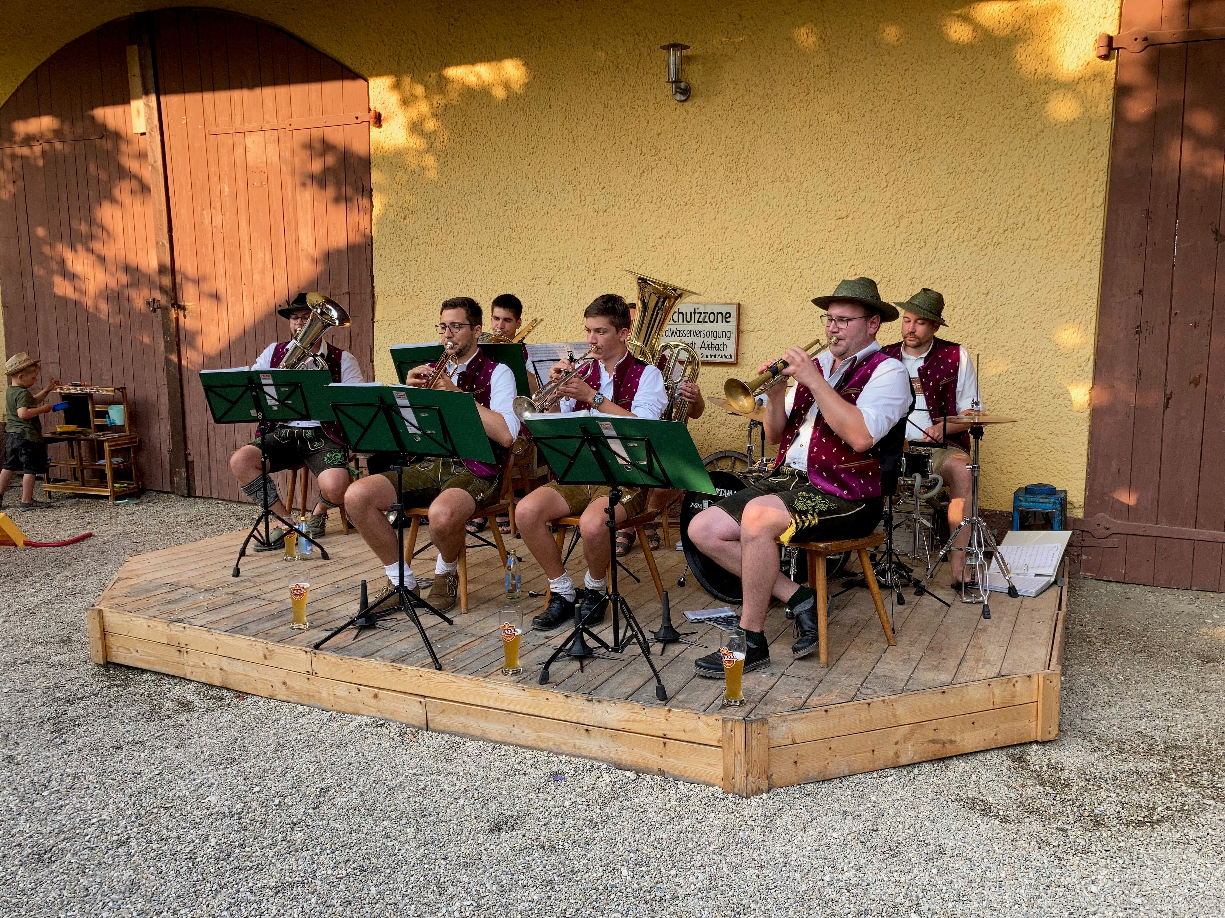 Zamghockt & Aufgspuit am 20. Juli 2021 in Obermauerbach mit der Gruppe „Seratiner“