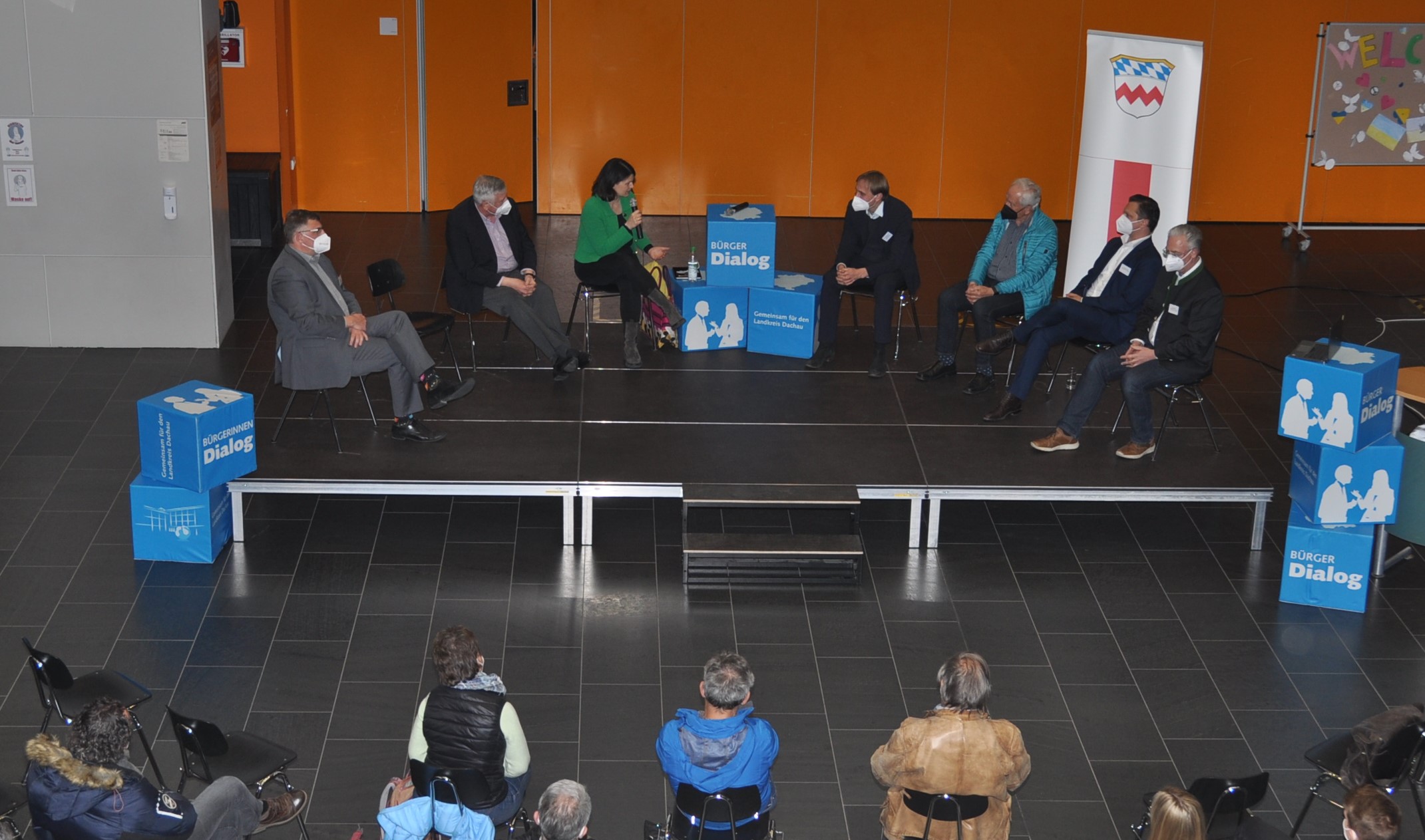 Die Podiumsdiskussion zum Bürgerdialog Klimaschutz im Landkreis und in den Kommunen