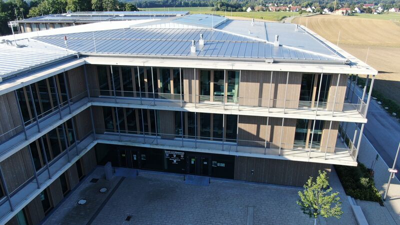 Neue Sporthalle für Schul- und Vereinszwecke nahe Schulcampus Odelzhausen 