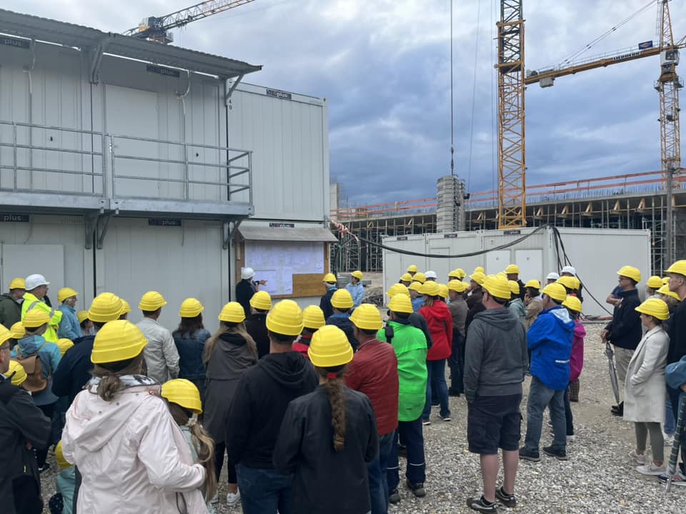 Baustellenbesuch am neuen Gymnasium Karlsfeld