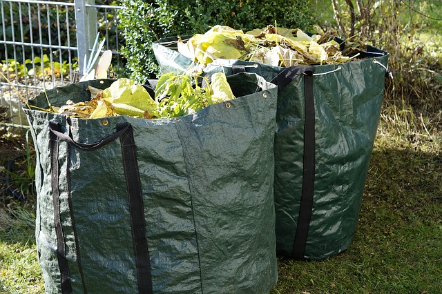 Container für Gartenabfälle stehen am 21.10.2022 bis 22.10.2022 bereit