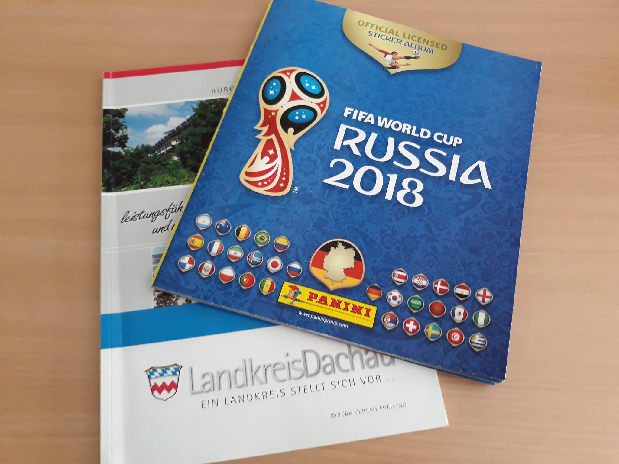 Fußball Weltmeisterschaft im Landkreis Dachau - Tauschbörse für Sammelbilder am 21.06.18 im Landratsamt