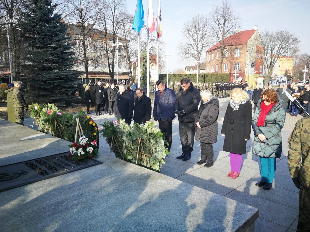 Kazimierz Homa (Vorsitzender des Kreistags), Jerzy Miszczak (Vorstand des Landkreises); Paweł Kobielusz (stv. Landrat), Stefan Löwl, Marese Hoffmann, Katarzyna Wanat und Beata Chmielowska (beide LRA Oświęcim)