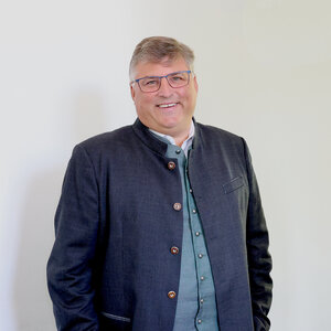 Foto des Landrats Stefan Löwl