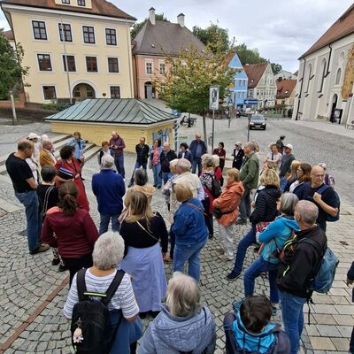 Bild vergr&ouml;&szlig;ern: Führung am Zollhäusl in Dachau mit Rosemarie Schreiner.
