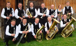 Bild vergr&ouml;&szlig;ern: Aichacher Bauernmusi