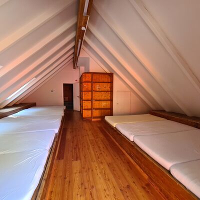 Bild vergr&ouml;&szlig;ern: Ainhofen - Schlafplätze im Dachgeschoß