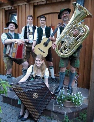 Bild vergr&ouml;&szlig;ern: Heuweg Musi