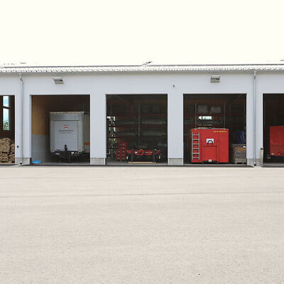 Bild vergr&ouml;&szlig;ern: Lagerhalle kalt