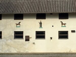 Bild vergr&ouml;&szlig;ern: Haustafeln in Eisenhofen