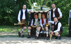 Bild vergr&ouml;&szlig;ern: Blechmänner - men in blech