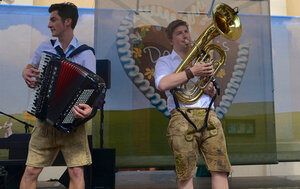 Bild vergr&ouml;&szlig;ern: Blum-Buam