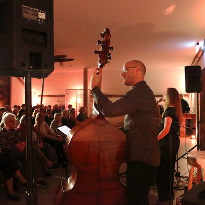 Bild vergr&ouml;&szlig;ern: Lisa Wahlandt Trio 4