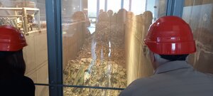 Bild vergr&ouml;&szlig;ern: Blick in den Müllbunker