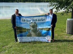 Bild vergr&ouml;&szlig;ern: Karlsfelder See_Muell_klein.jpg