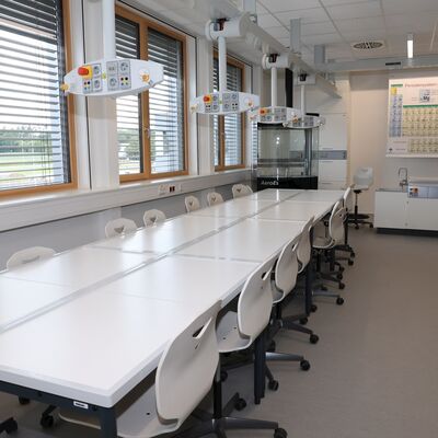 Bild vergr&ouml;&szlig;ern: Gymnasium Röhrmoos_Innenbereich 4