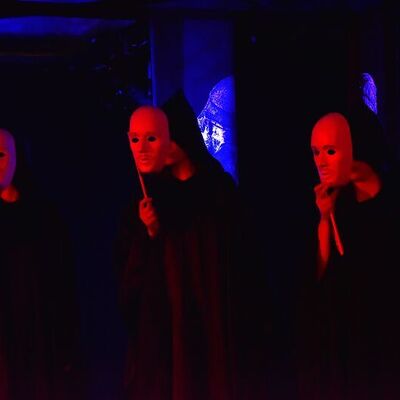 Bild vergr&ouml;&szlig;ern: Poetischer Herbst 2025 - Die starken Frauen auf der Burg_1