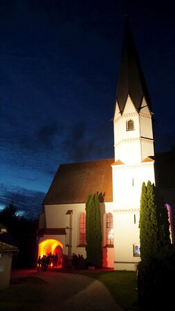 Bild vergr&ouml;&szlig;ern: Kirche in Mühldorf