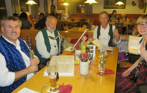 Bild vergr&ouml;&szlig;ern: Foto der Musiker